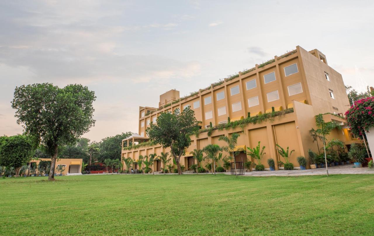 The Lalita Grand Mathura- Vrindavan Экстерьер фото