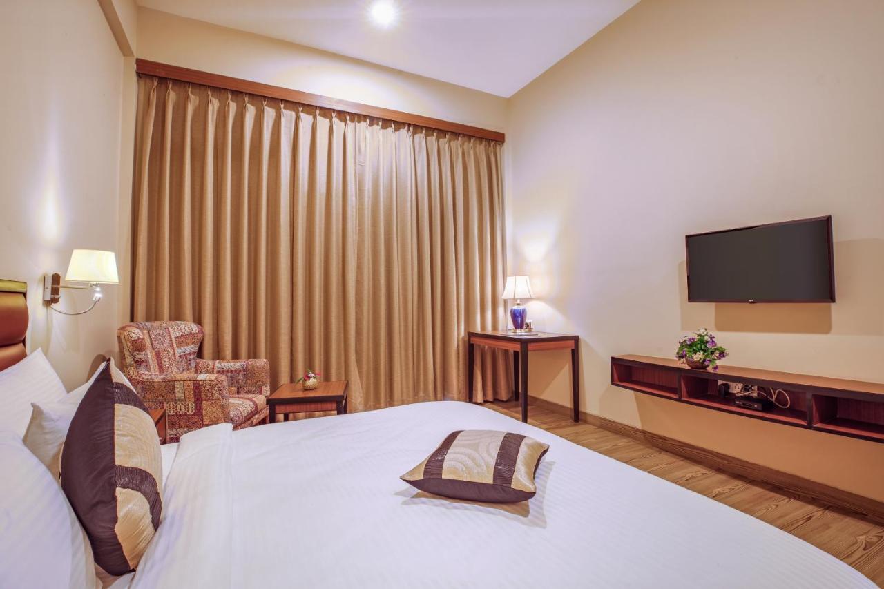 The Lalita Grand Mathura- Vrindavan Экстерьер фото