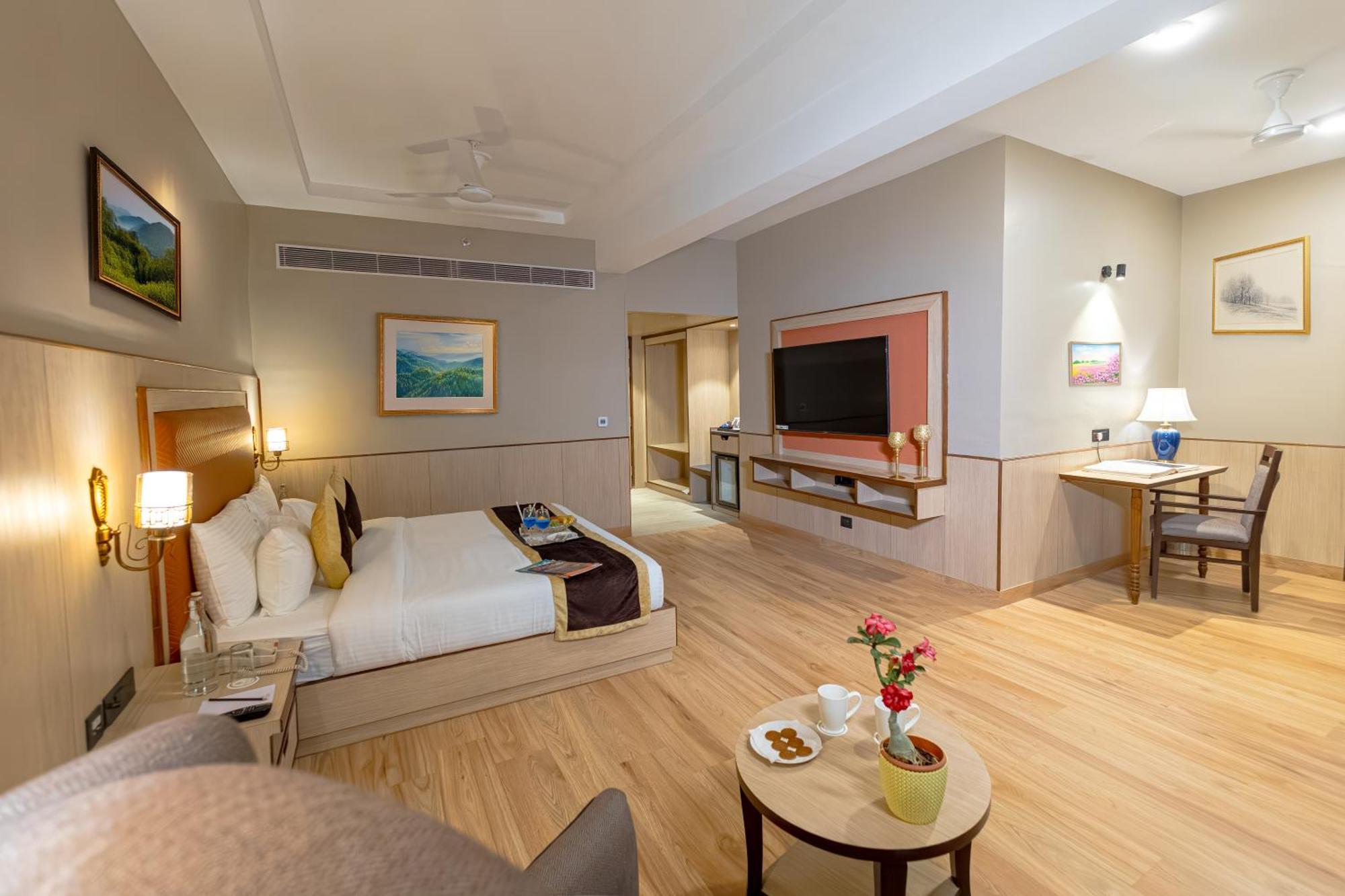 The Lalita Grand Mathura- Vrindavan Экстерьер фото